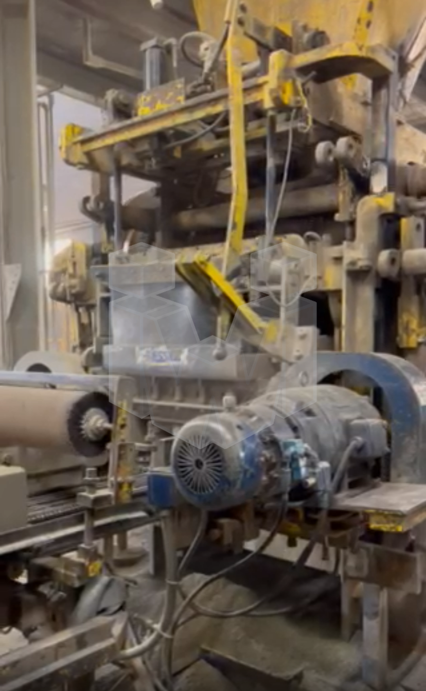 Besser V3-12 block machine