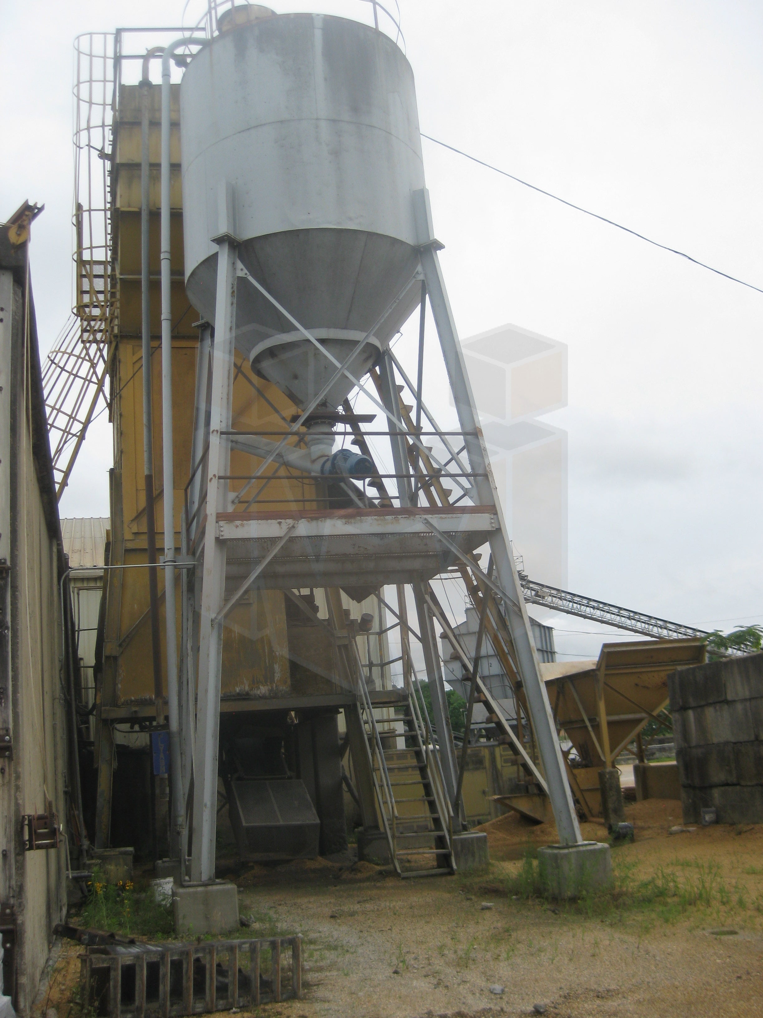 Roto-Mixer 81 cu ft mixer & Batch plant