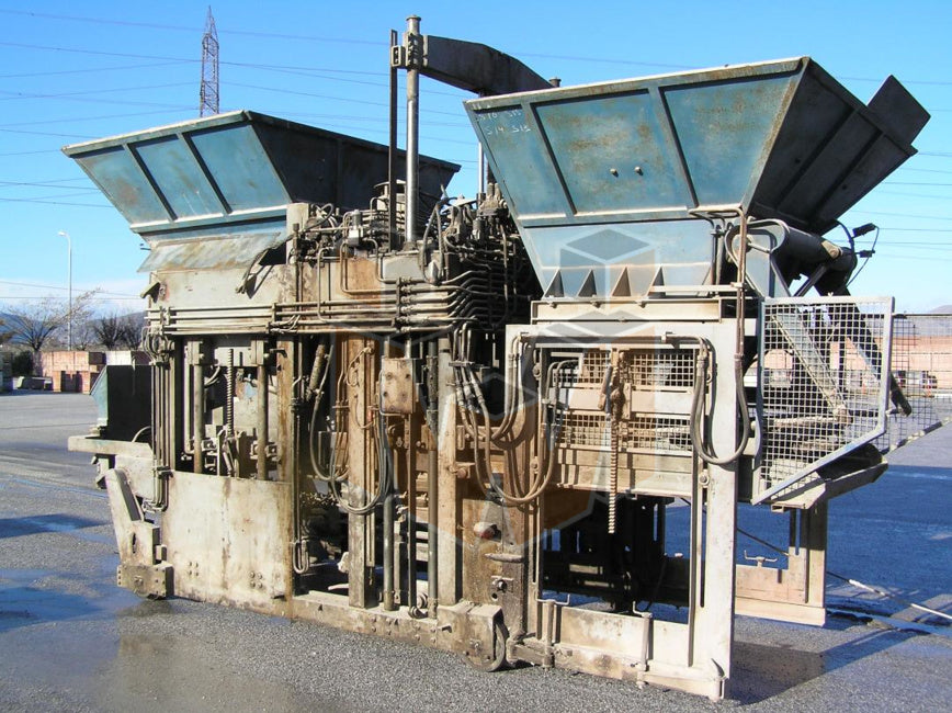 Zenith 940S paver machine