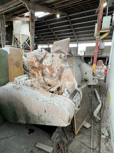 Columbia 108 cu ft Mixer