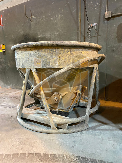 Concrete bucket