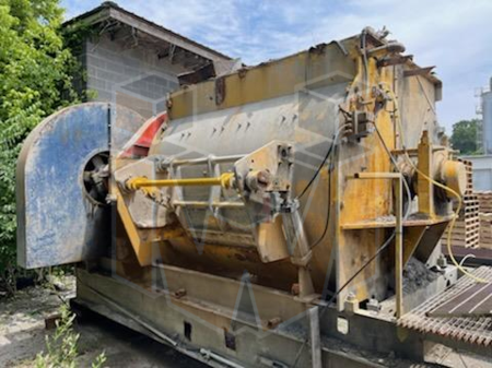 Besser 80 cu ft mixer