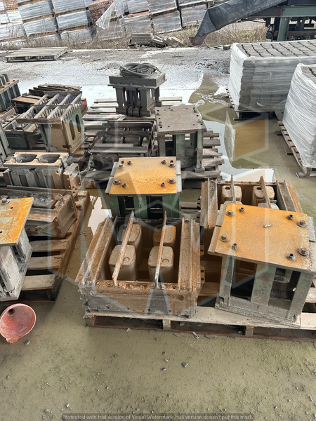 Columbia 22 mold boxes