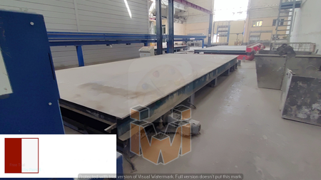 For producing precast walls (solid or multi-layer), slabs and other precast flat elements