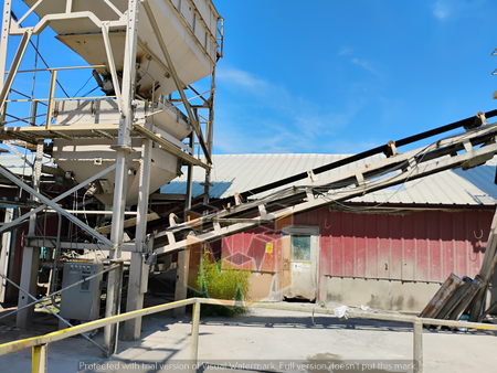 Batch Plant: 2 yd capacity