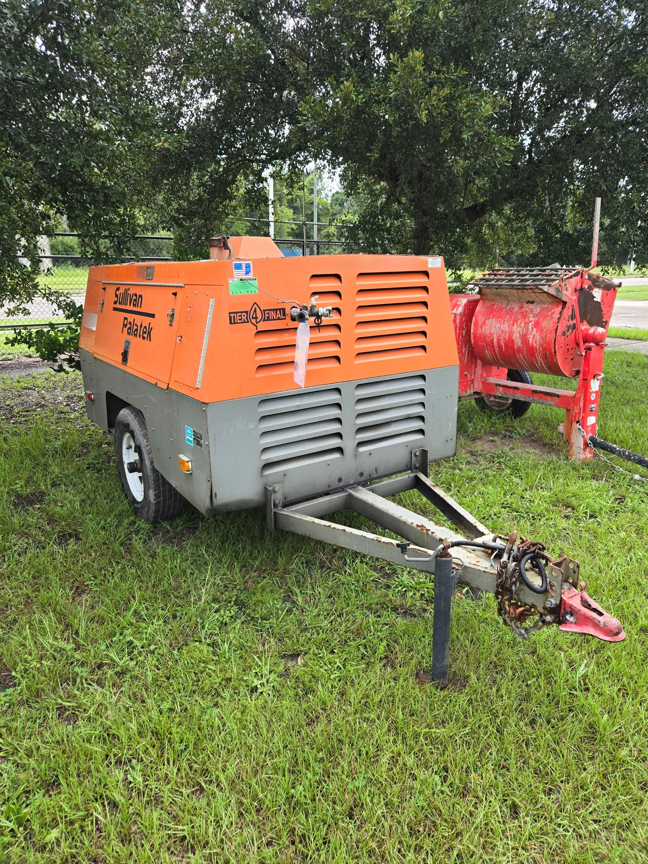 Sullivan Portable Air Compressor: 200-245 cfm