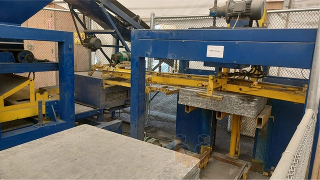 HF Machinery Paver Plant; Chinese