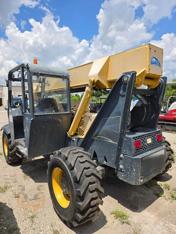 GEHL Forklift Variable Reach
