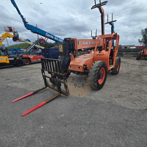 SkyTrak Forklift Variable Reach
