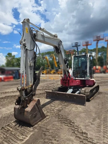 Takeuchi Tail Swing Excavator 19000#