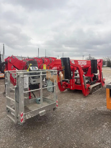 Teupen Battery Str Narrow Crawler Boom Lift 92'-100'
