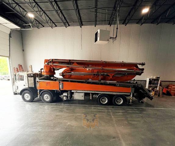 Mack MRU613 truck with Alliance boom pump