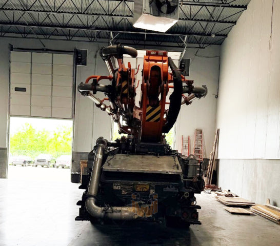Mack MRU613 truck with Alliance boom pump