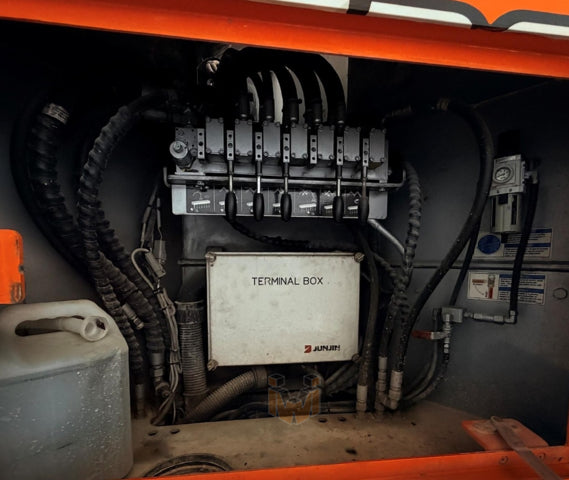 Mack MRU613 truck with Alliance boom pump