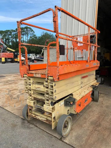 JLG Electric Scissor Lift 24-26': 46-68" Wide