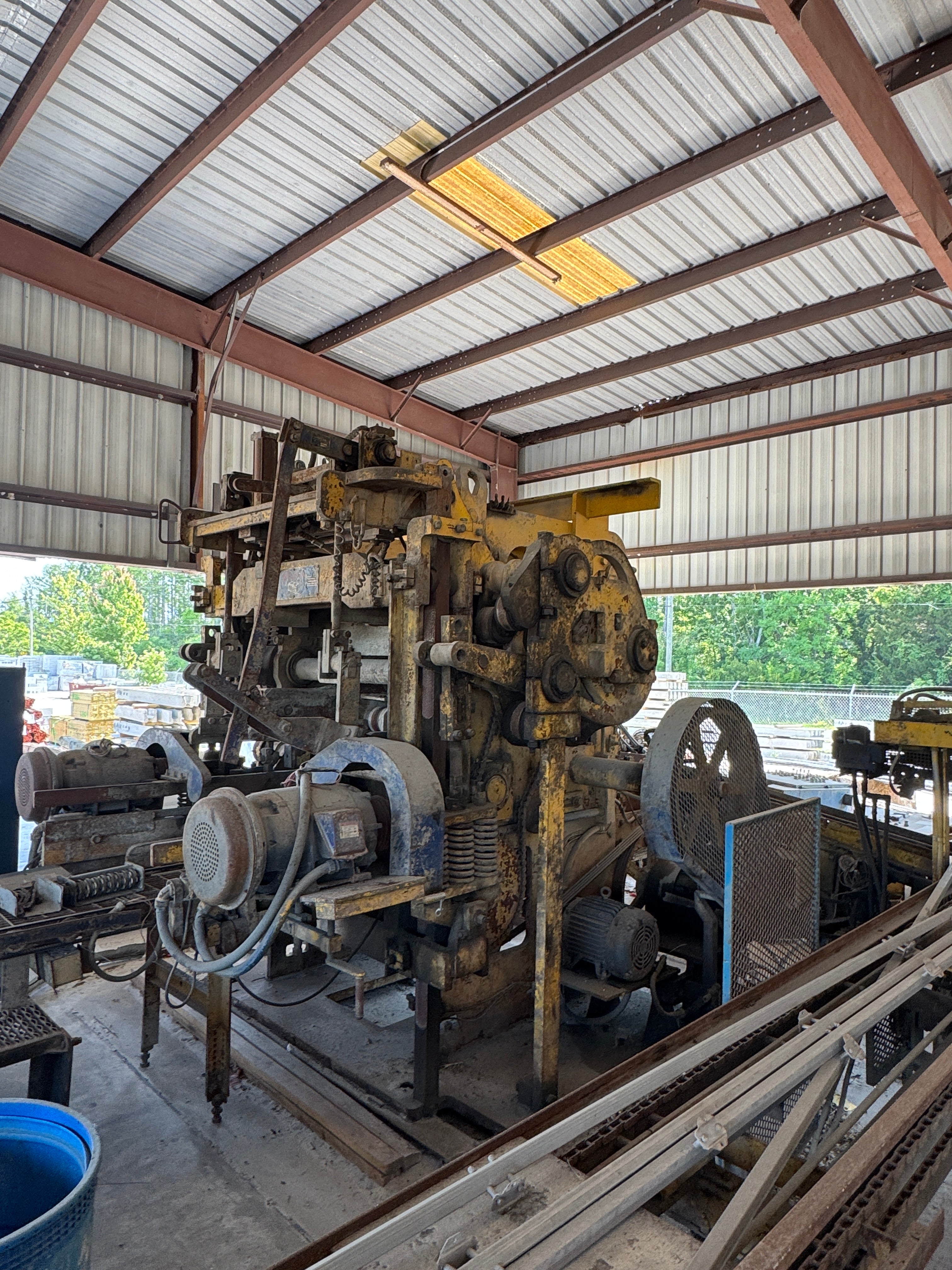 Besser V3-12 Block Plant