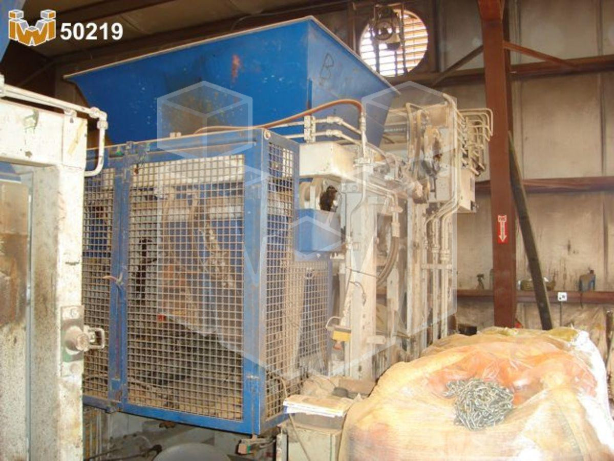 Zenith 820 AZ Paver Machine