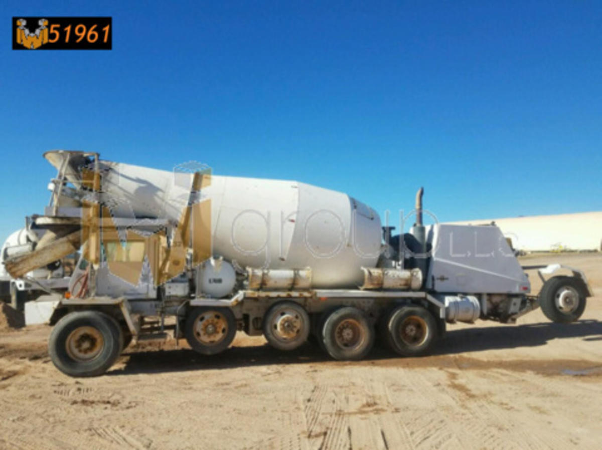 Oshkosh Ready Mix Truck