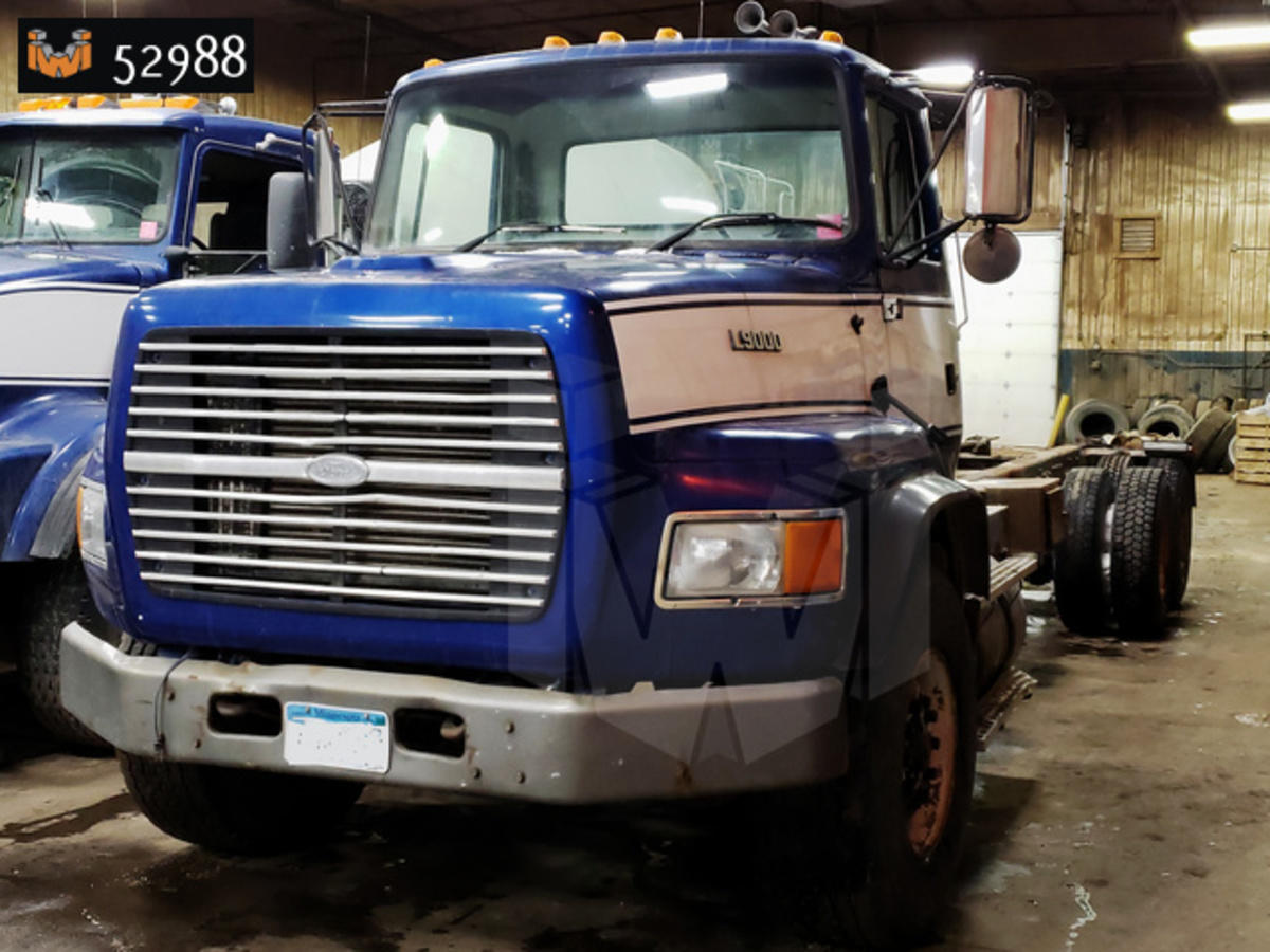 Ford L9000 Truck