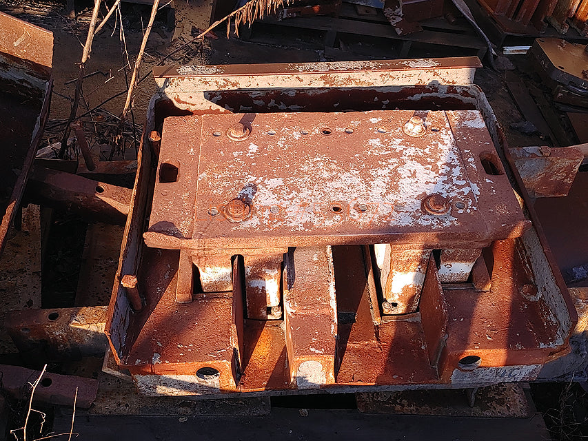 Besser 8" Deep-Cut Header Molds