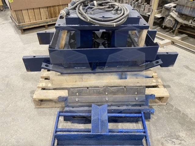 Besser landscape block mold box