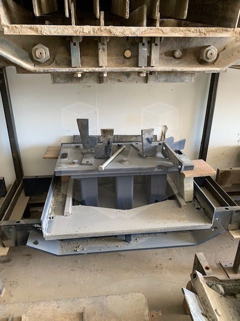 Besser Keystone Cap mold