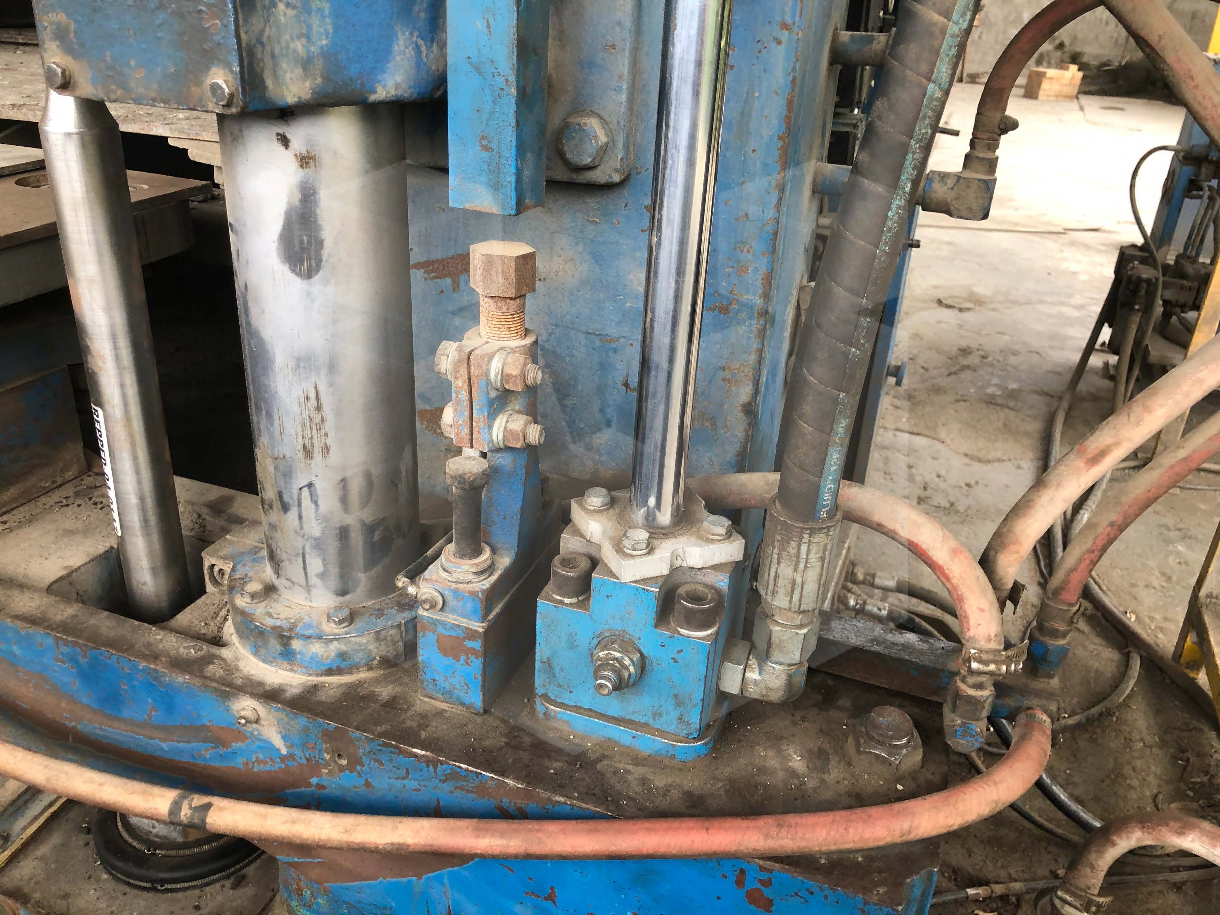 Columbia 1600 block machine