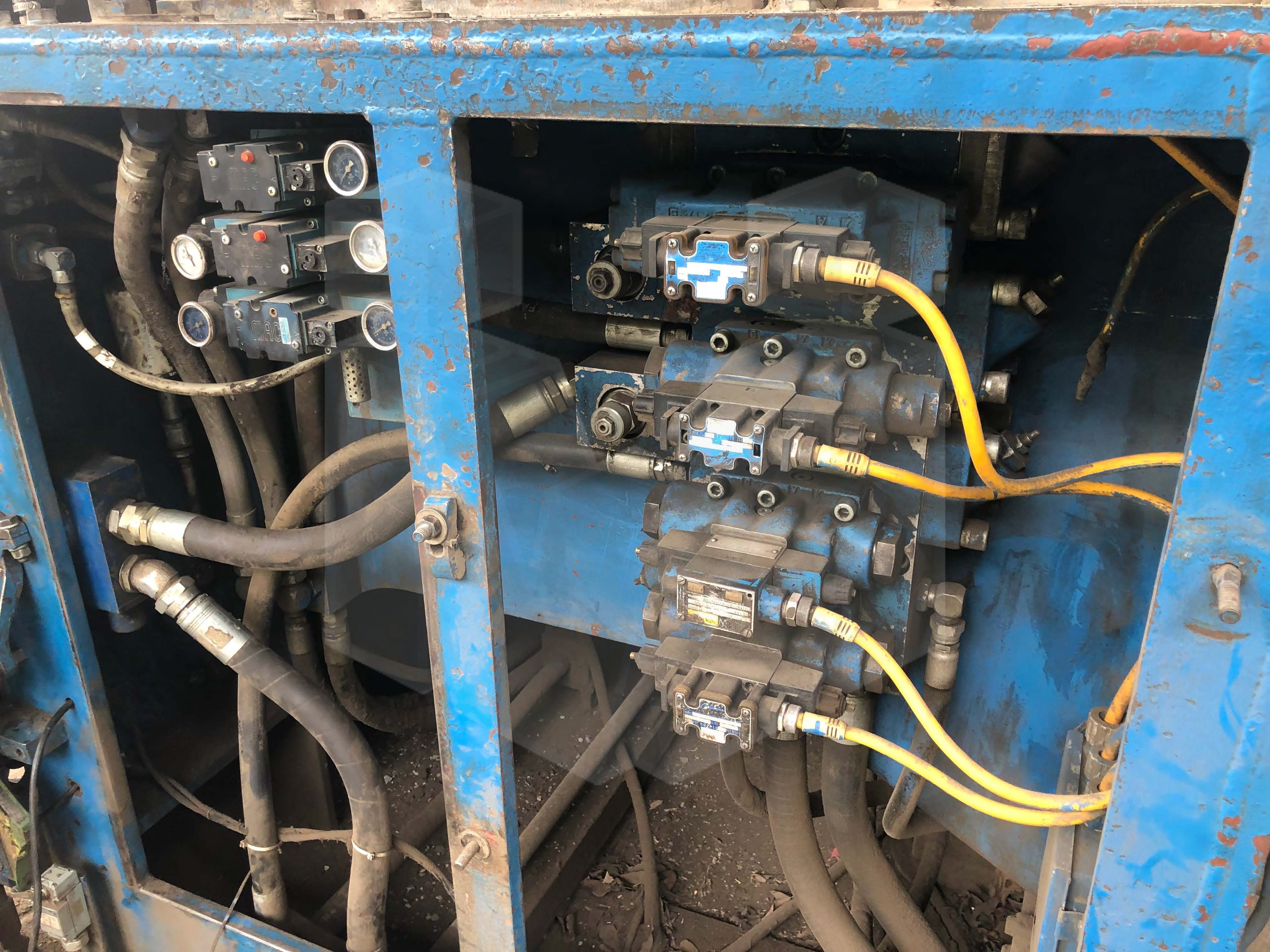 Columbia 1600 block machine
