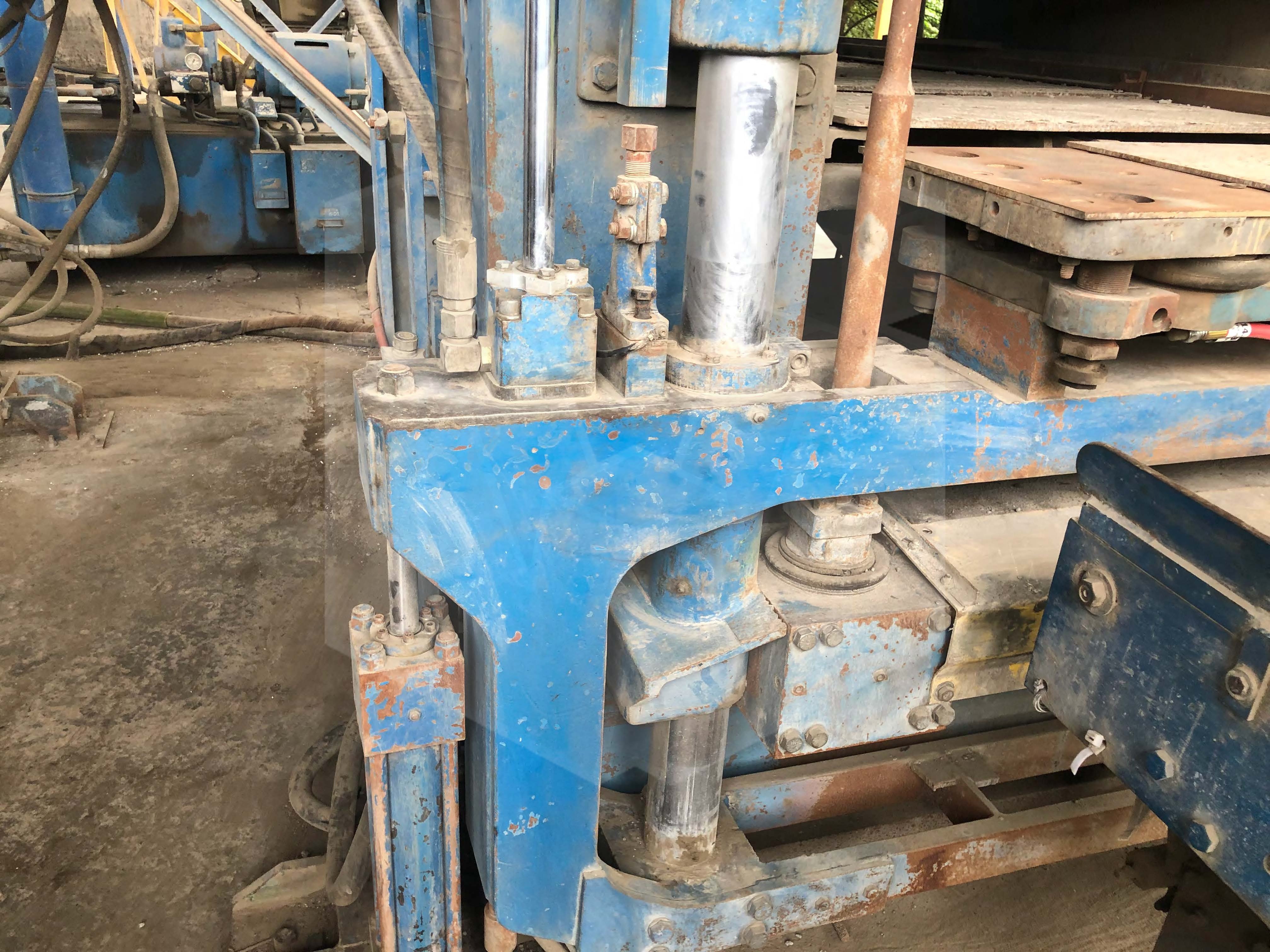 Columbia 1600 block machine