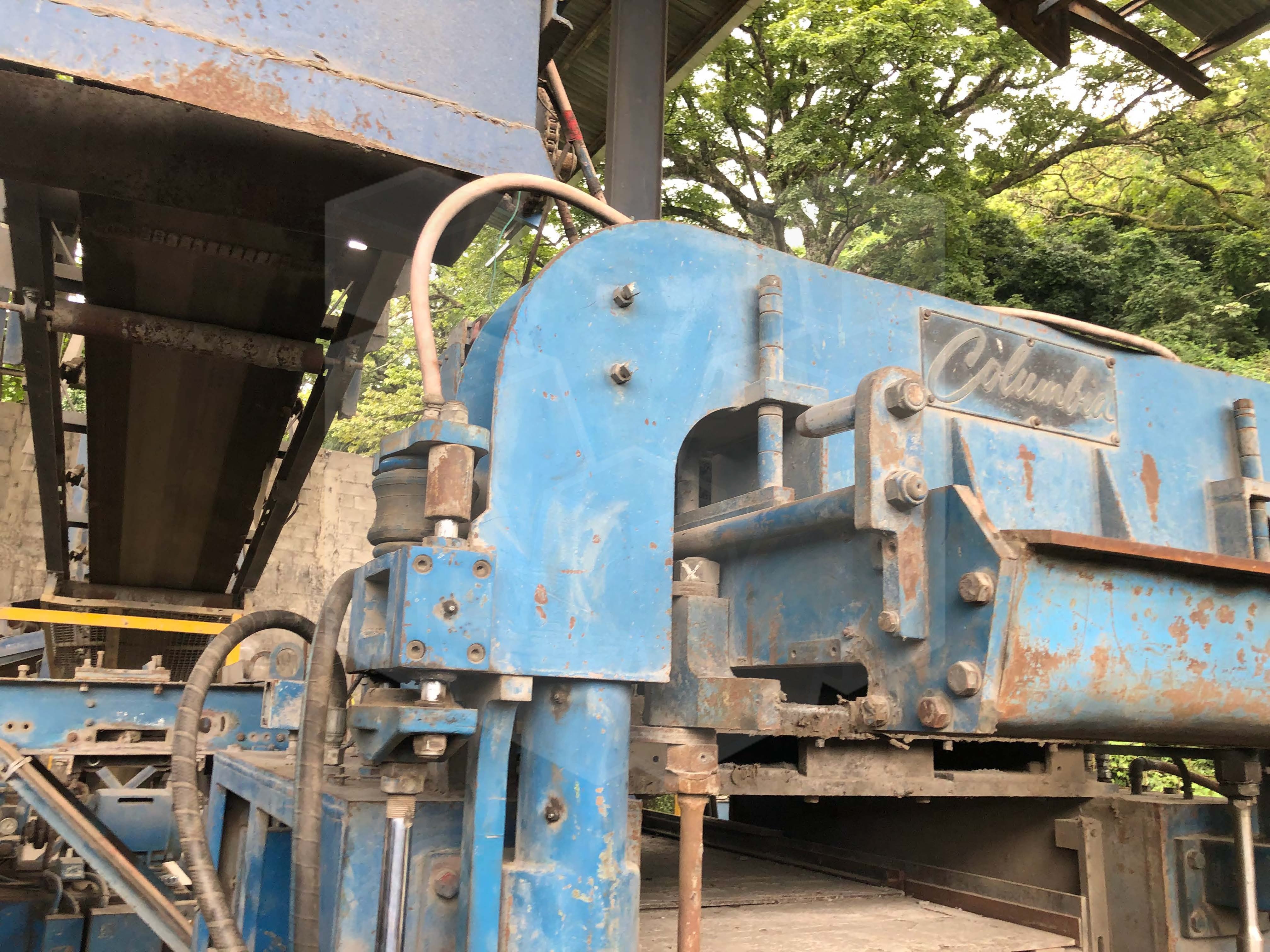 Columbia 1600 block machine