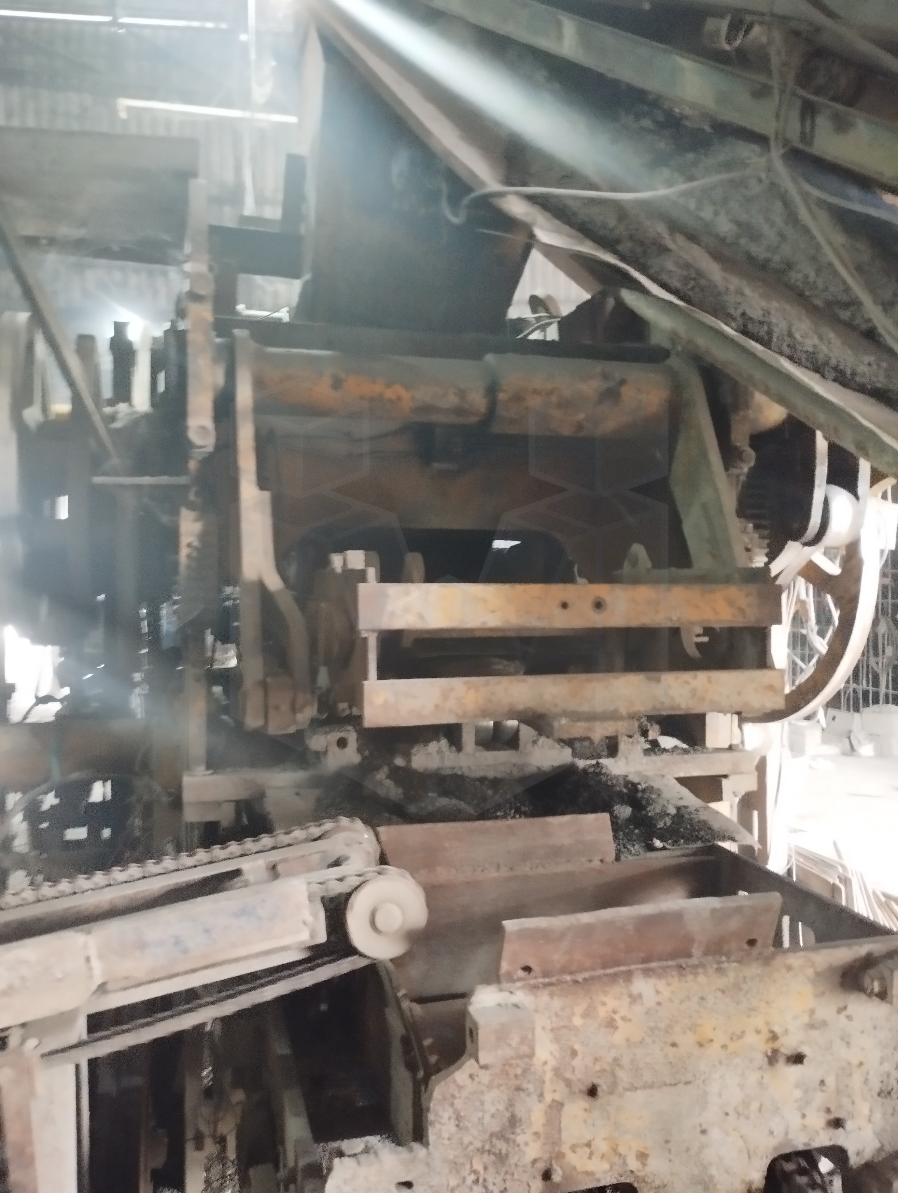 Besser V3-12 block machine