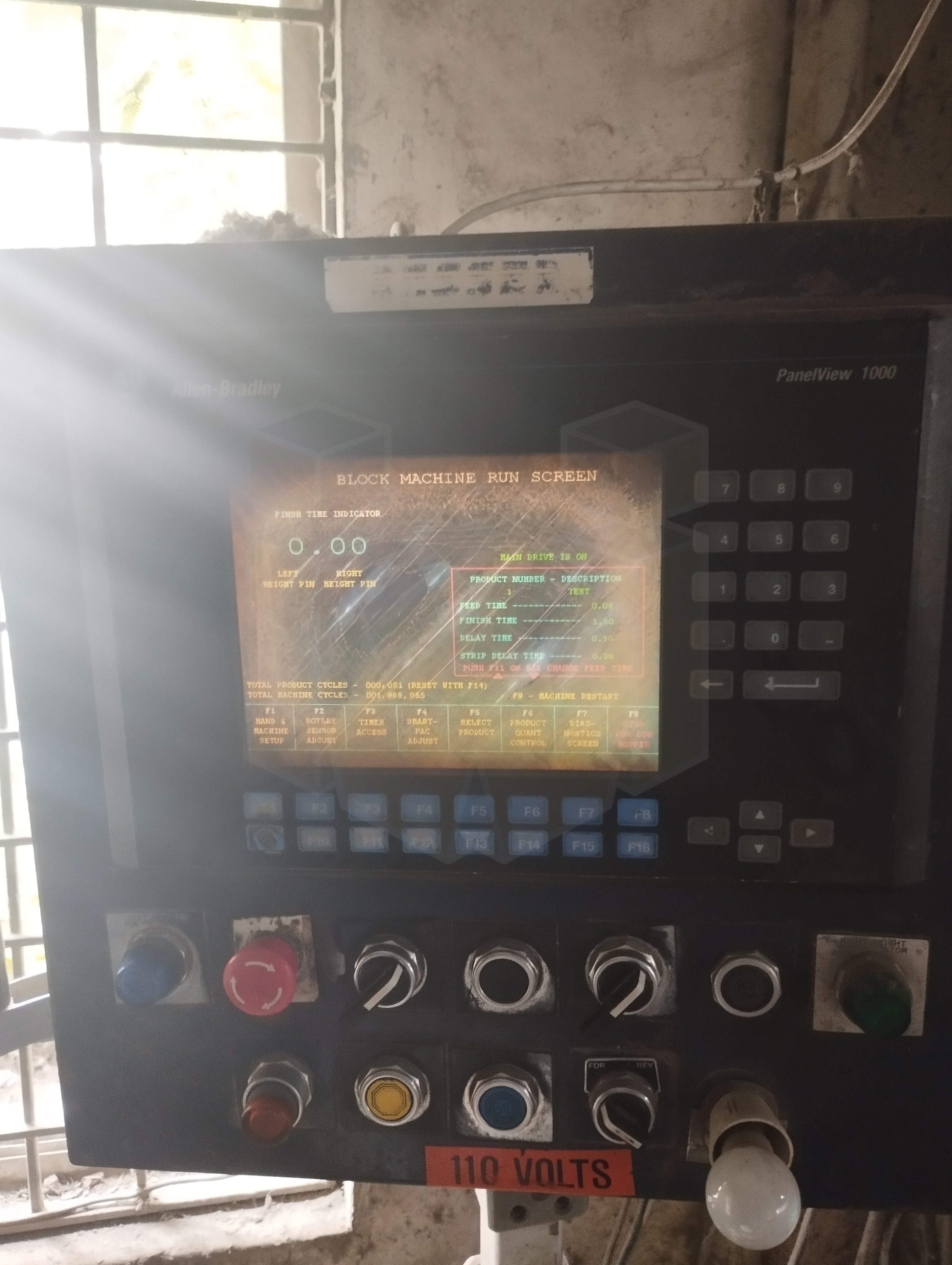 Besser V3-12 block machine