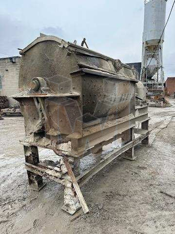 Stearns 54 cubic foot mixer