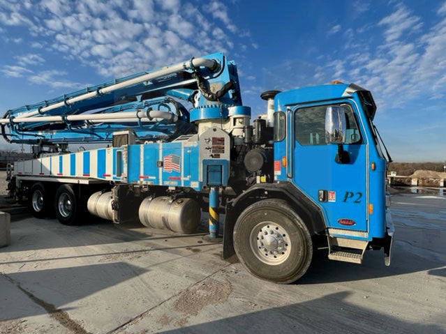 Peterbilt with Alliance 41m roll fold concrete pump
