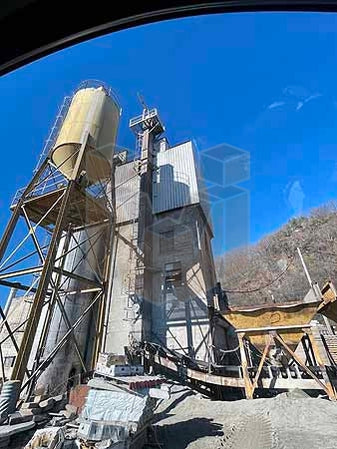 Cement silo