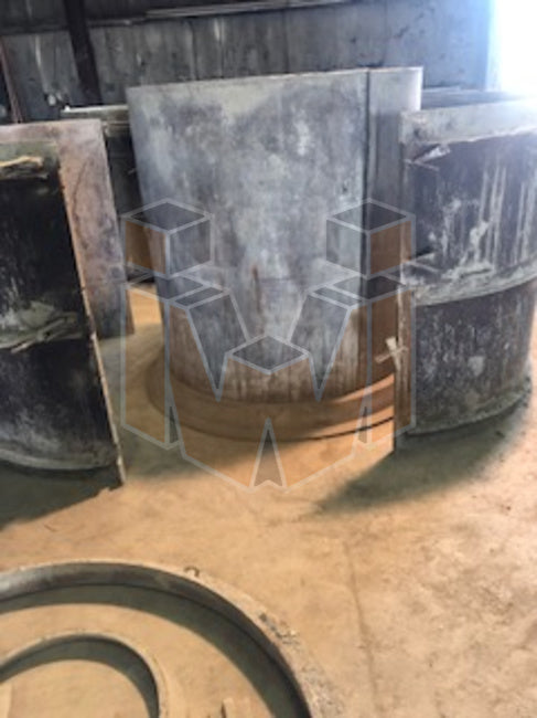 Setting Manhole Riser Forms Precast Molds: Manhole