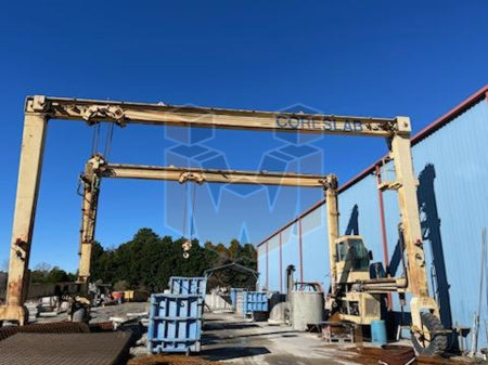Mi-Jack 40 ton crane