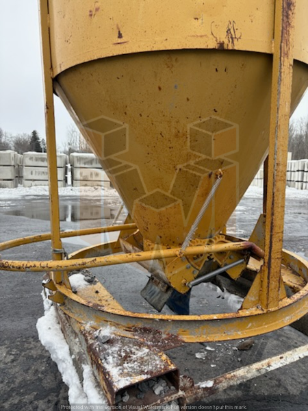 Concrete bucket