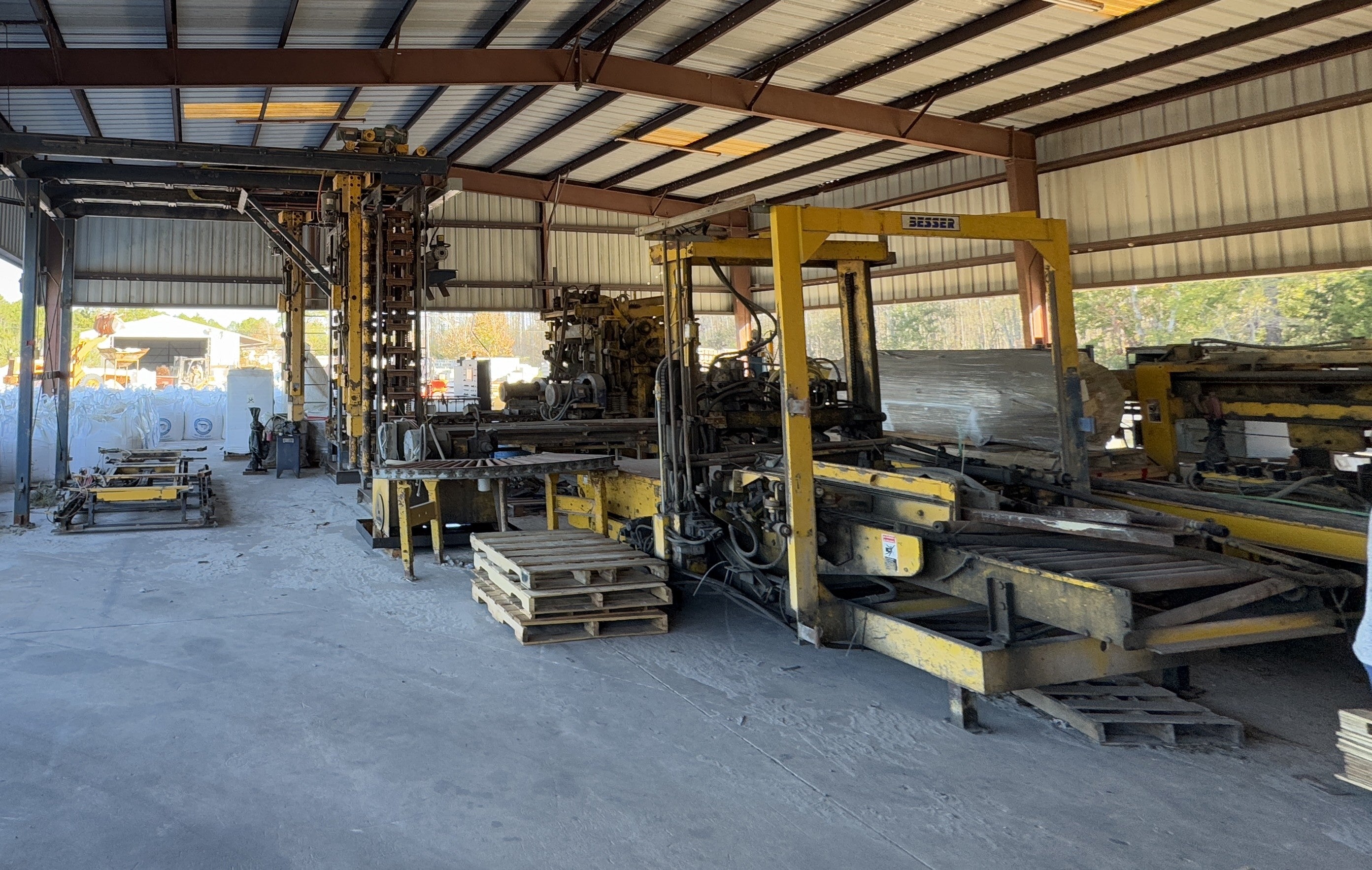 Besser V3-12 Block Plant