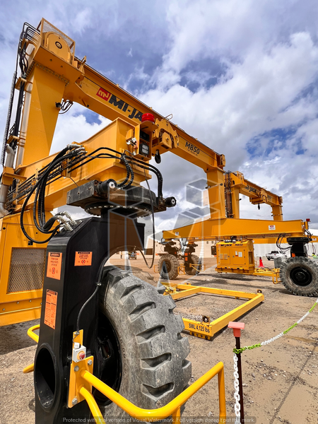 Mi-Jack MB50 Remote Controlled Single Beam RTG Cranes (2)