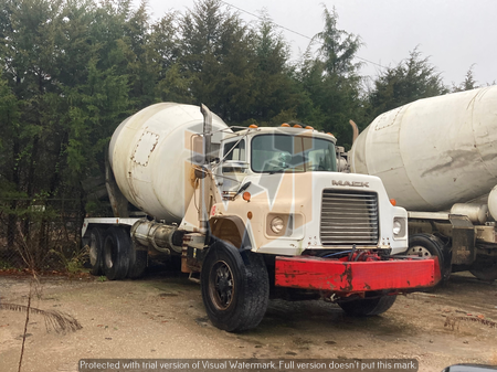 Mack Mixer Trucks (5)