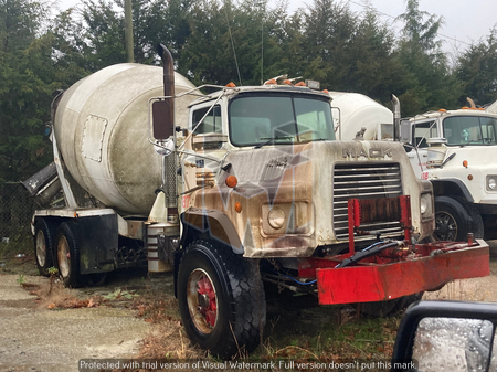 Mack Mixer Trucks (5)