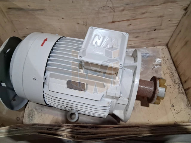 Pan Mixer: 1500 litre capacity