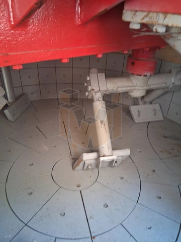 Pan Mixer: 1500 litre capacity