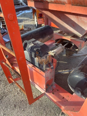 New Hampton Concrete Bucket