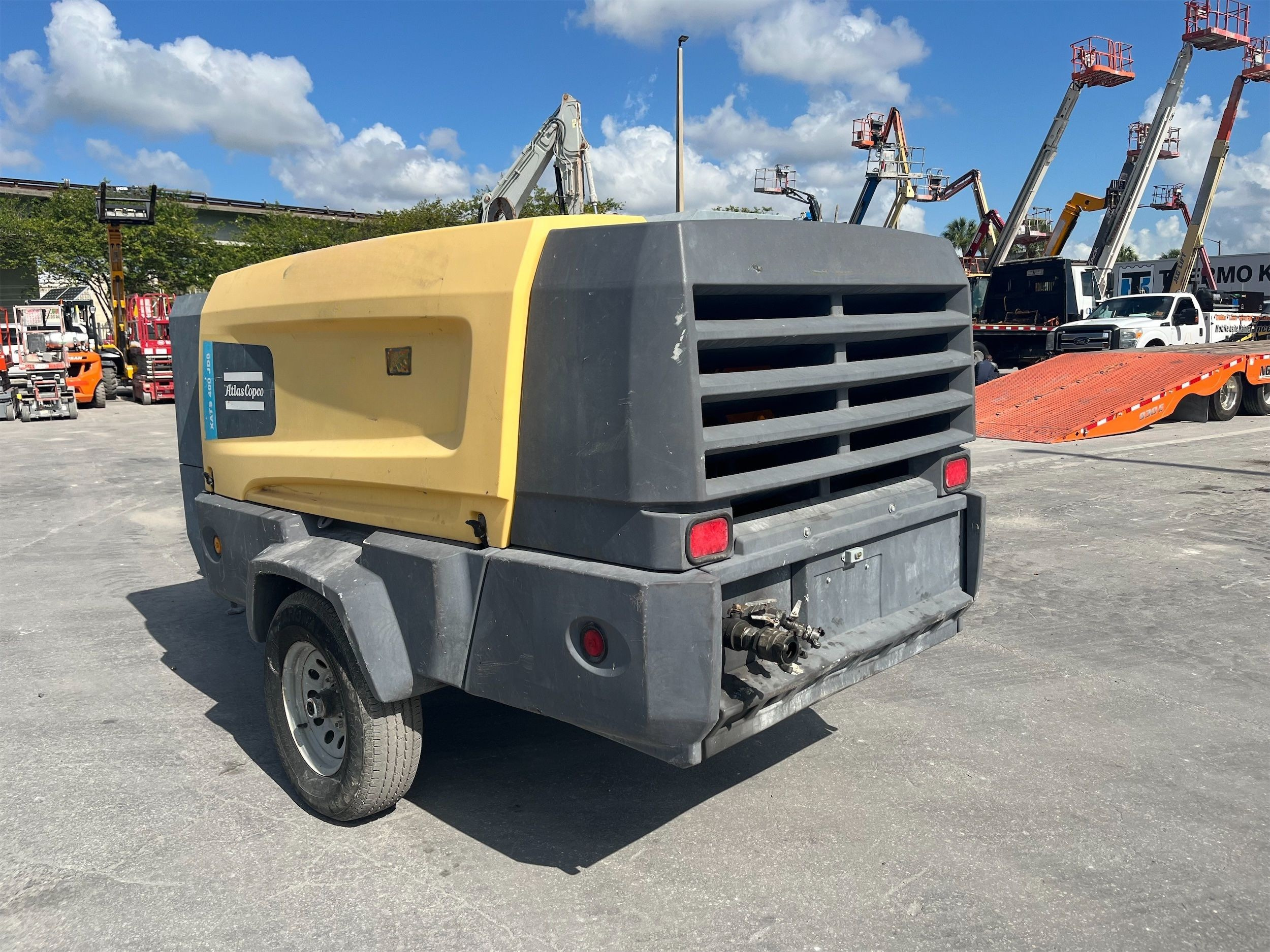 Air Compressors: 350-450 cfm