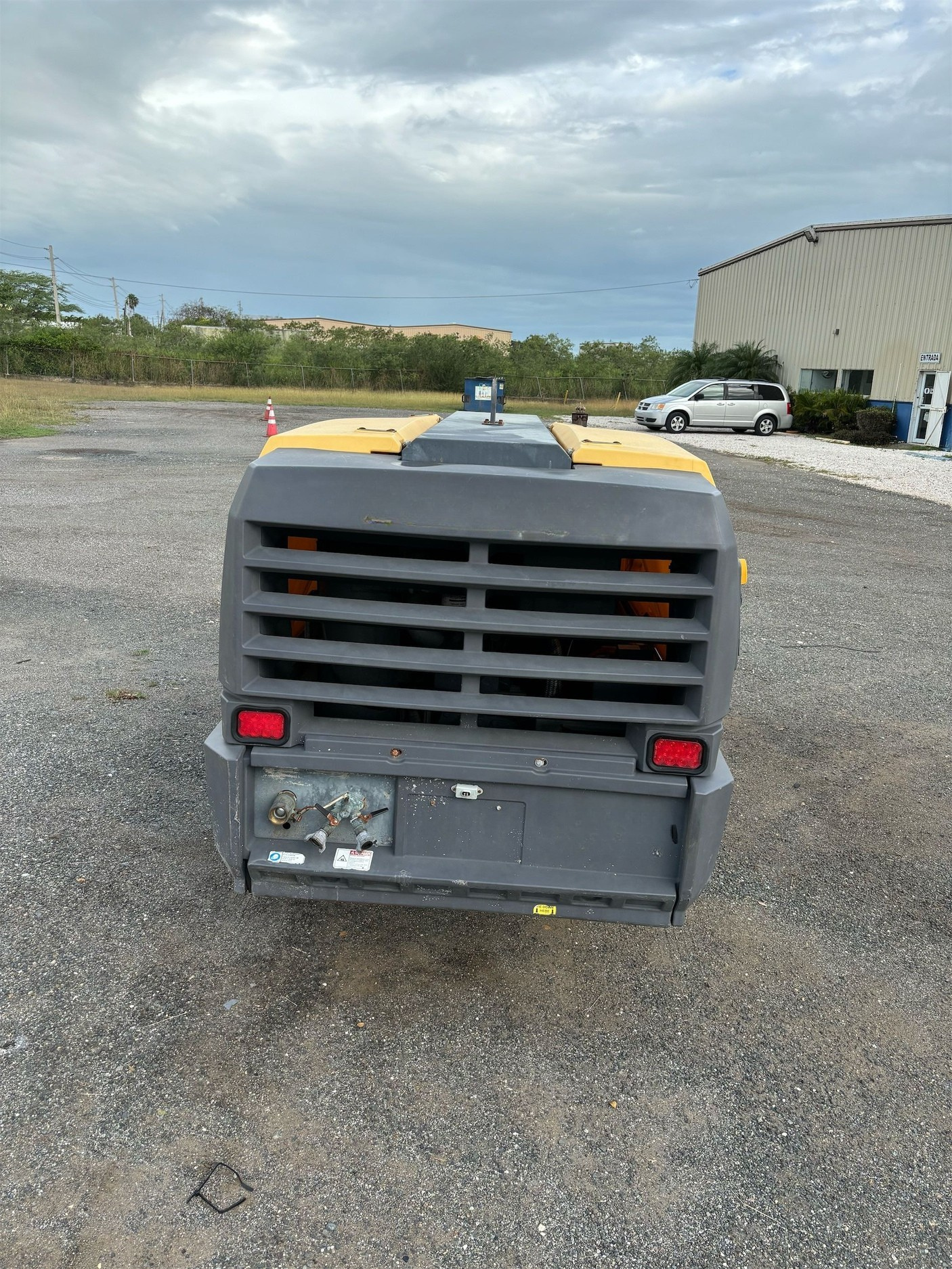 Atlas Copco Air Compressor: 400-445 cfm diesel