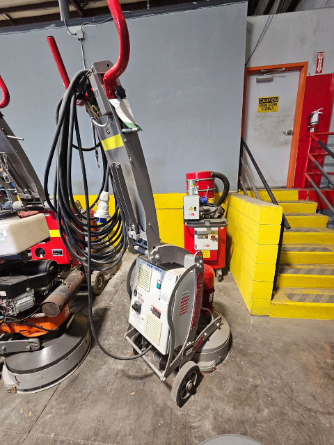 HUSQVARNA BMG-555 Concrete Grinder