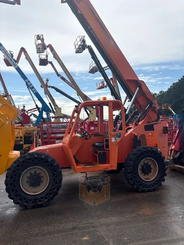 SkyTrak Forklift Variable Reach