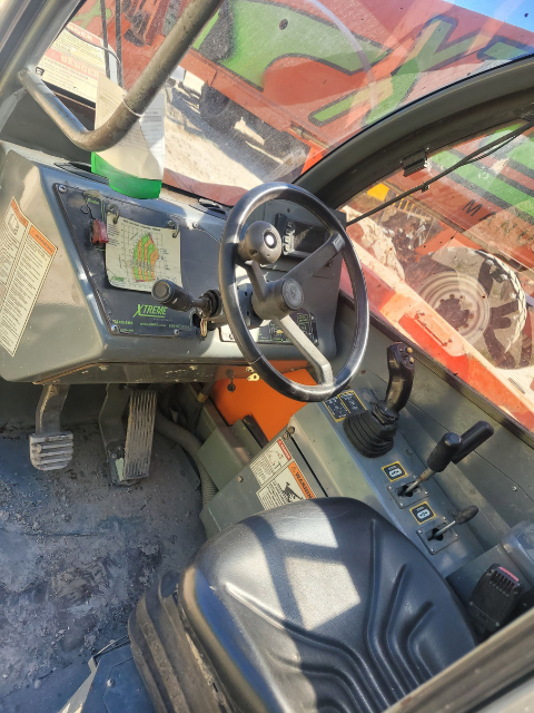 Xtreme Variable Reach Forklift